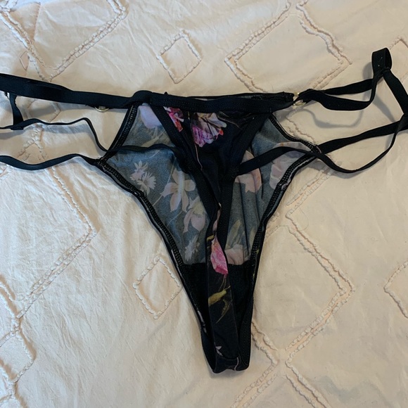 Victoria’s Secret flower patterned thong - Picture 2 of 2